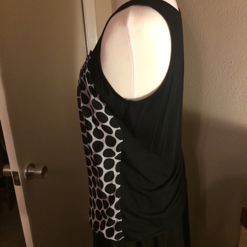 NY&Co Size L polka dot shell - Picture 4 of 4
